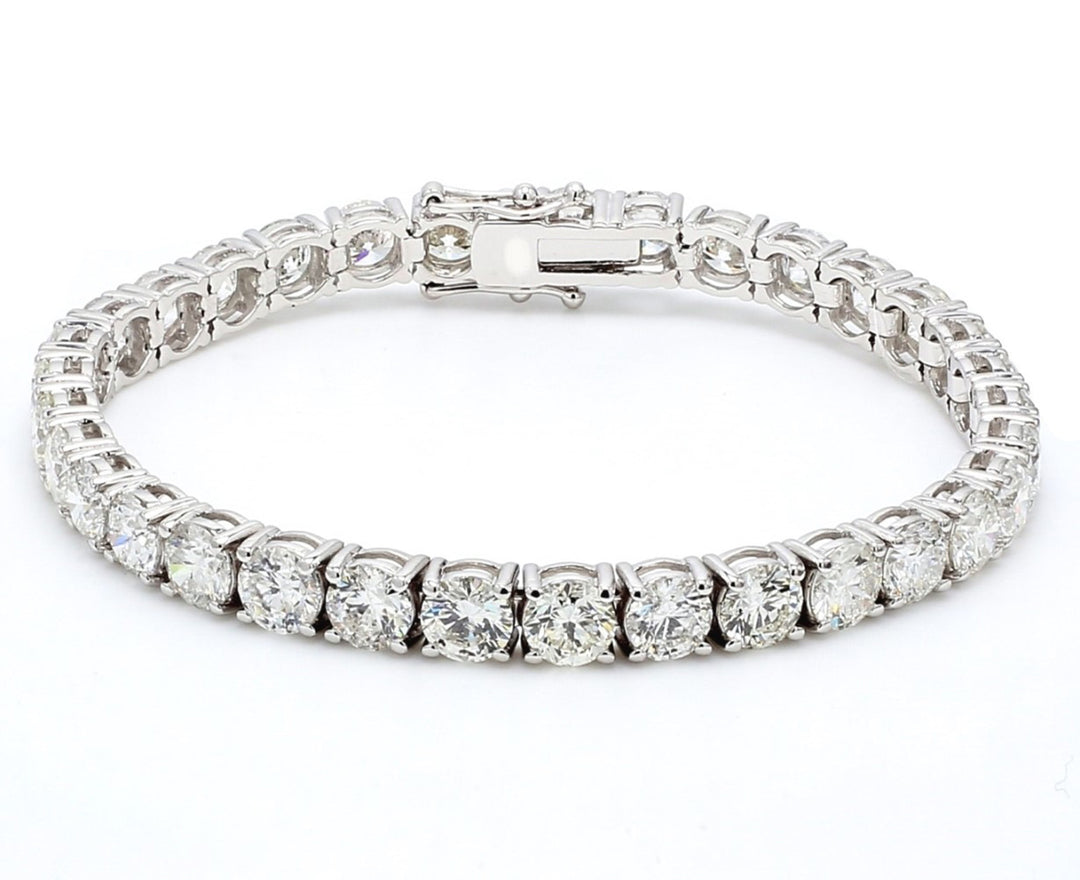 7"" Tennis bracelet with 4-prong set round diamonds.  D10.76ct.t.w.