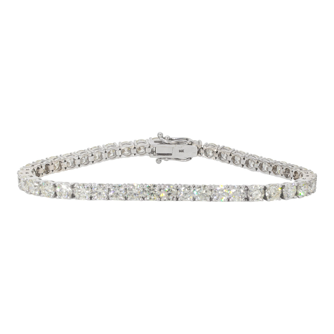 7.5"" Tennis bracelet with 4-prong set (43) round diamonds.  D13.00ct.t.w.