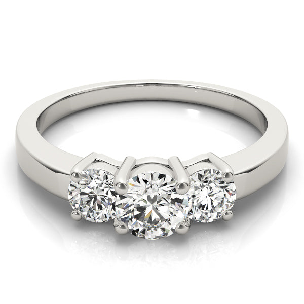 ENGAGEMENT RINGS 3 STONE ROUND